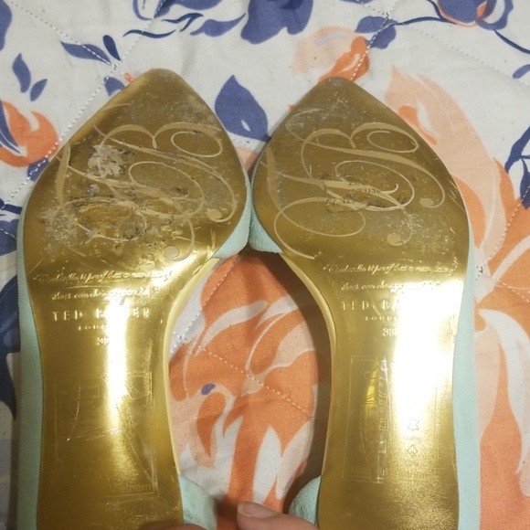 Mint Ted Baker heels- suede. EUC - Picture 5 of 5